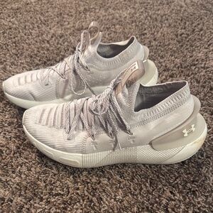 Under Armour Women's Gray Athletic Shoes